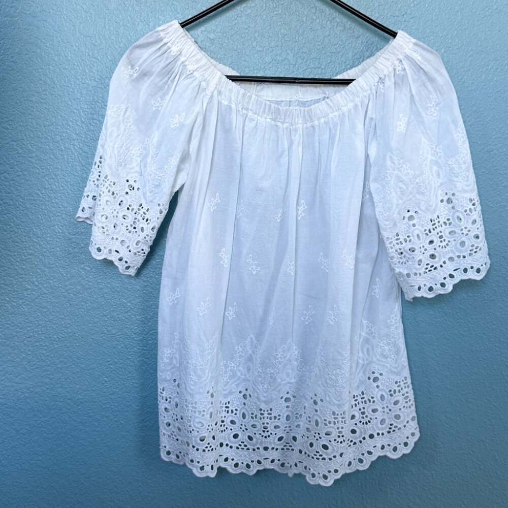 White eyelet pullover/off-the shoulder, short sleeve blouse